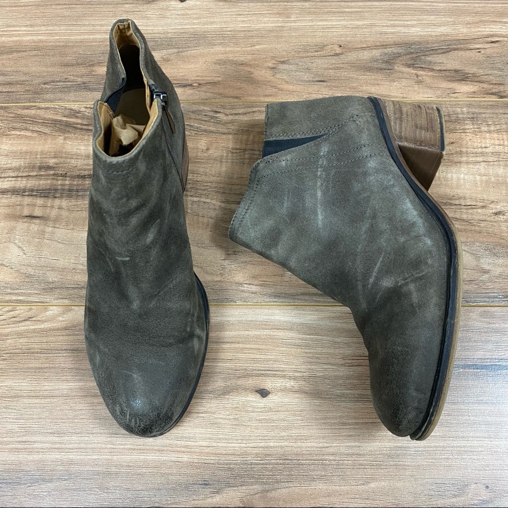 Franco Sarto Melville Distressed Ankle Boot Woman's 9.5 Color Taupe/Gray